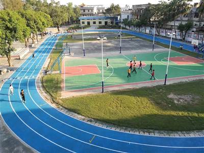 開平市樓崗育英小學混合型跑道，硅pu球場1800方